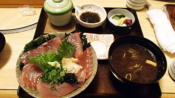 マグロの刺身定食